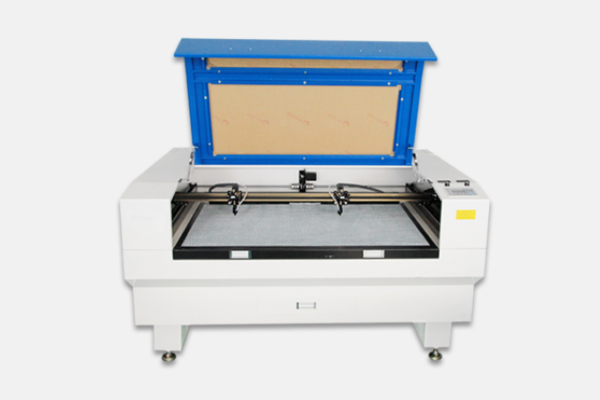汽車(chē)塑膠零部件切割打孔設(shè)備——塑料激光切割機(jī)