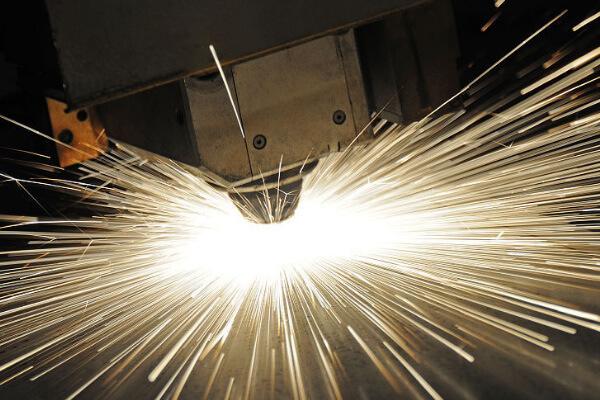 光纖激光切割機加工時為什么會燒邊？