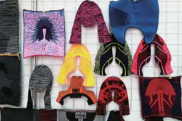 鞋面投影切割機，鞋材定位切割好幫手！